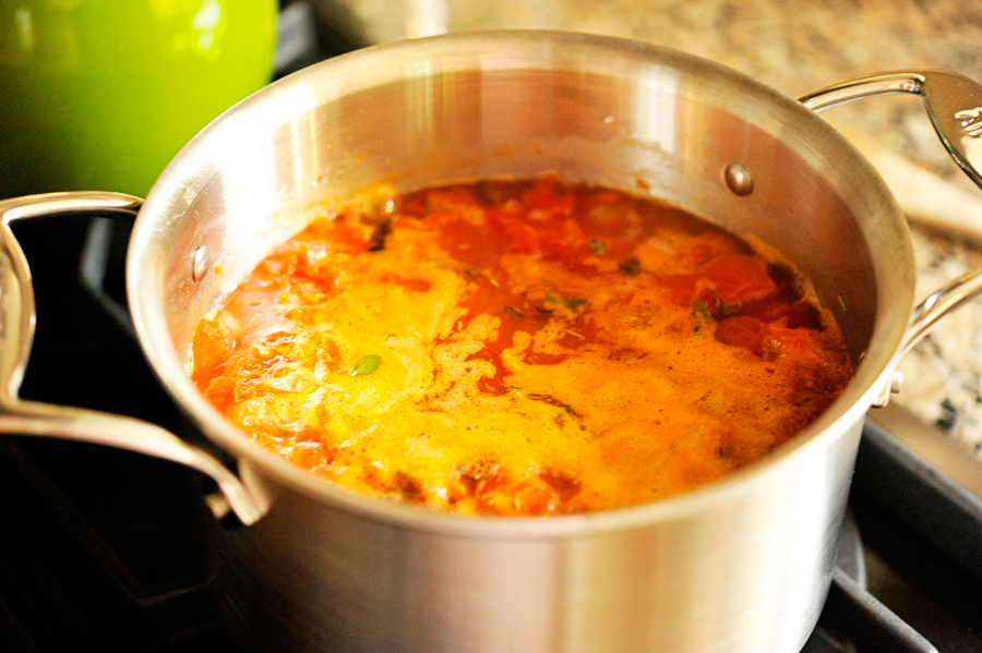 Tasty Kitchen Blog: Tomato Basil Soup with Cheesy Bread. Guest post by Georgia Pellegrini, recipe submitted by TK member Serena of Serena Bakes Simply from Scratch.