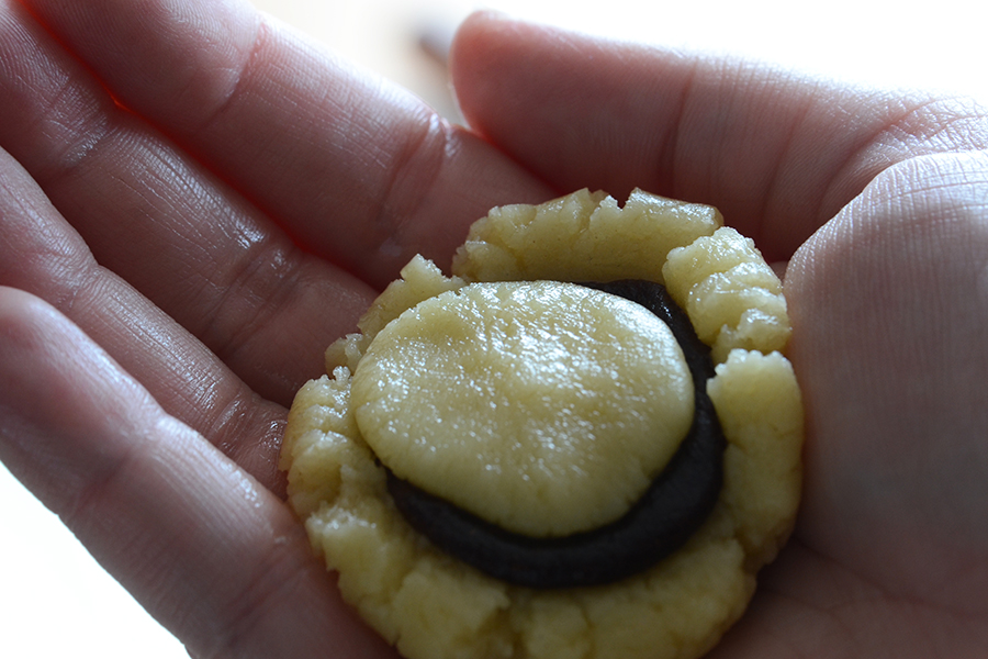 Tasty Kitchen Blog: Middle Eastern Date-Filled Cookies (Ma'amoul). Guest post by and recipe from by TK member Faith Gorsky of An Edible Mosaic.