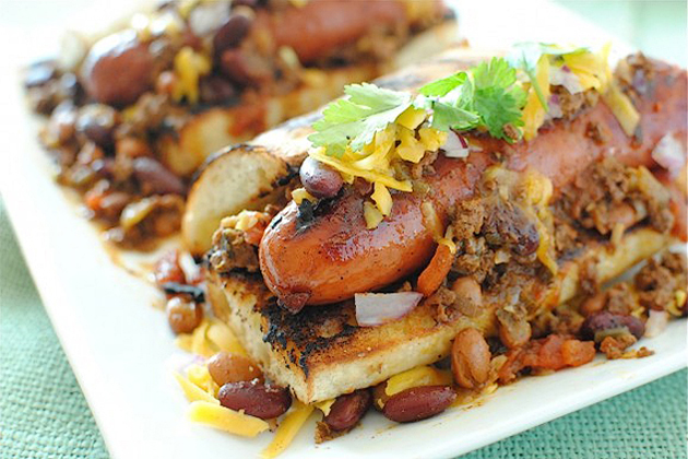 Tasty Kitchen Blog: The Theme is Hot Dogs! (Gourmet Chili Dogs by Bev Weidner of Bev Cooks)