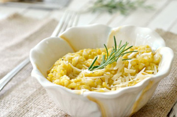 Tasty Kitchen Blog: Looks Delicious! (Light Butternut Squash Risotto, from TK member Clair of The Realistic Nutritionist)