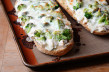 Tasty Kitchen Blog: Chicken Alfredo Garlic Bread Pizza. Guest post by Faith Gorsky of An Edible Mosaic, recipe submitted by TK member Jennifer of Mother Thyme.