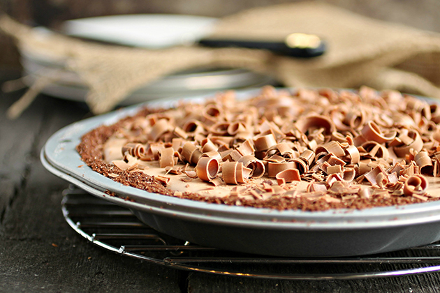 Tasty Kitchen Blog: Looks Delicious! Valentine Treats (Chocolate Mousse Pie from TK member Anita of Hungry Couple)