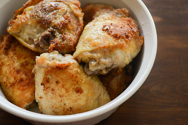 Tasty Kitchen Blog: Pollo en Salsa al Horno (Roasted Chicken in Sauce). Guest post by Erica Kastner of Buttered Side Up, recipe submitted by TK member Tammy of San Pasqual's Kitchen.