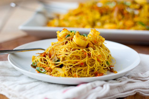 Tasty Kitchen Blog: Singapore Noodles (Singapore Mei Fun). Guest post by Natalie Perry of Perry's Plate, recipe submitted by TK member Sarah of The Woks of Life.