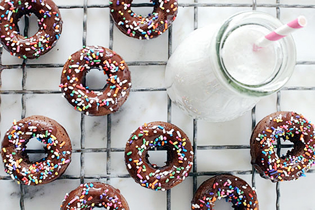 Tasty Kitchen Blog: National Donut Day! (Chocolate Donuts)