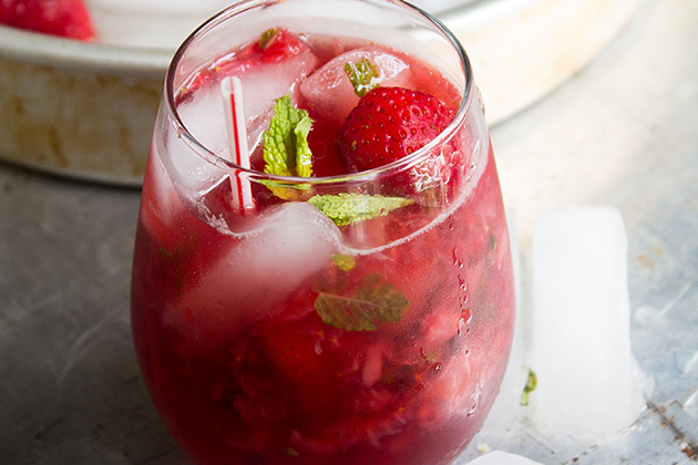 Tasty Kitchen Blog: The Theme is Mojitos! (Strawberry Pom Mojito, submitted by TK member Kate of Diethood)